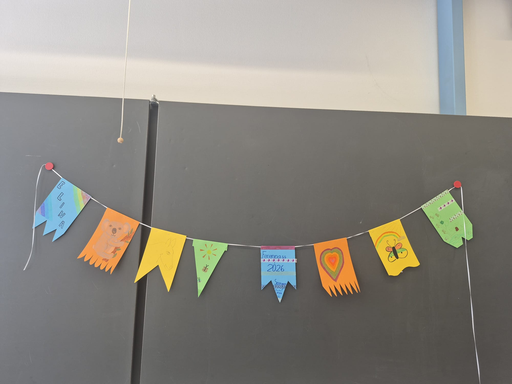 Bastelspass aus buntem Papier