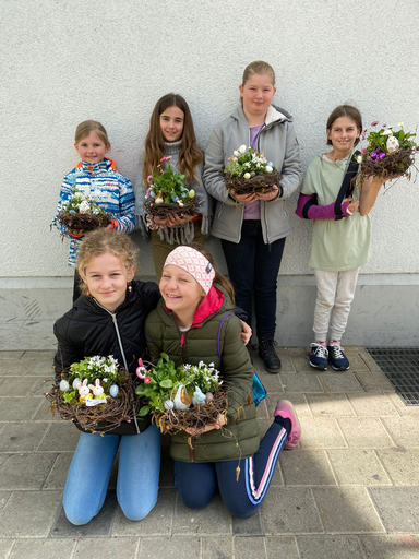 Blumen machen Freude - Osternest gestalten