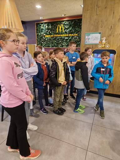 Besuch bei McDonald's