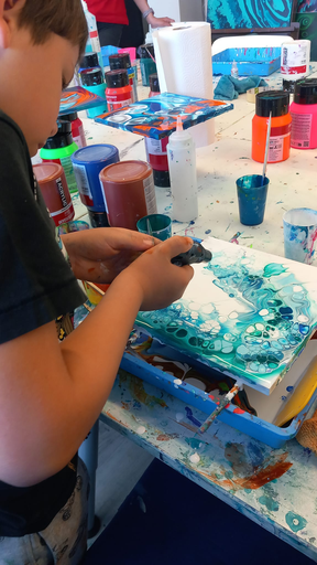 Acrylic Pouring