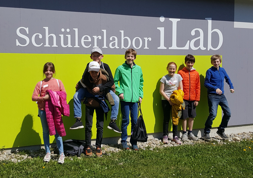 Experimentieren im Schülerlabor iLab